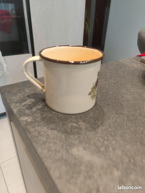 Mug tôle émaillée fleurs (image 3)