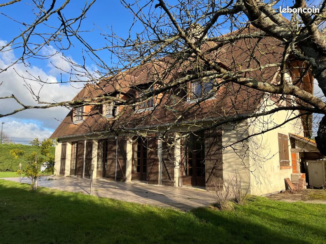 Maison 4 pièces 130 m² · à Saint-Pierre-Azif · 130 m² · 399 000 €