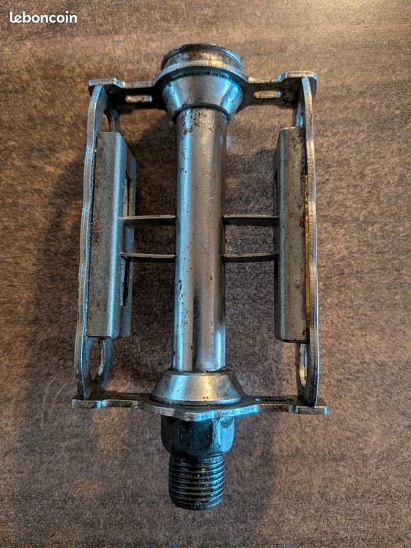 Lot de 2 ancennes pédales de vélo LYOTARD vntage cycle ancen | eBay