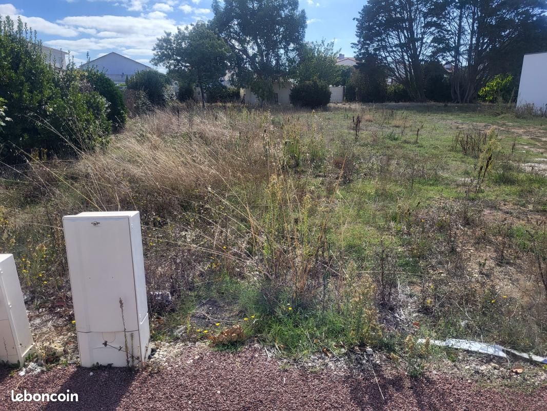 Terrain 453 m² · à Vaux-sur-Mer · 329 000 €