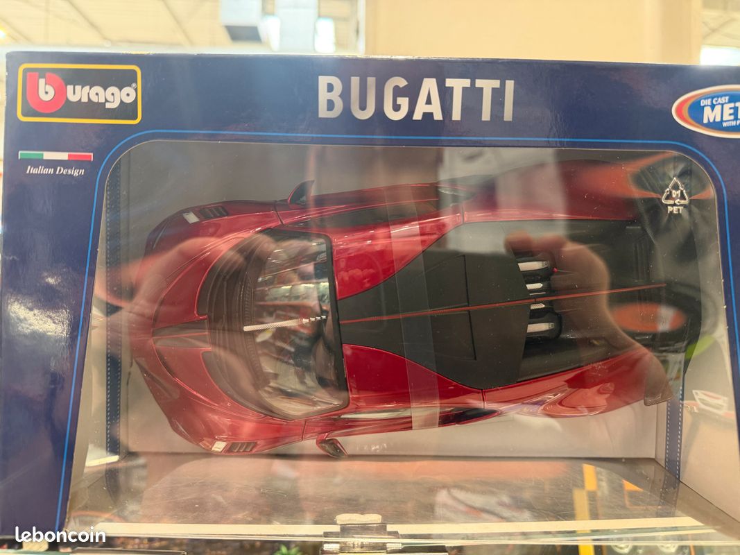 Bugatti Divo Rouge 1/18 - Équipement auto