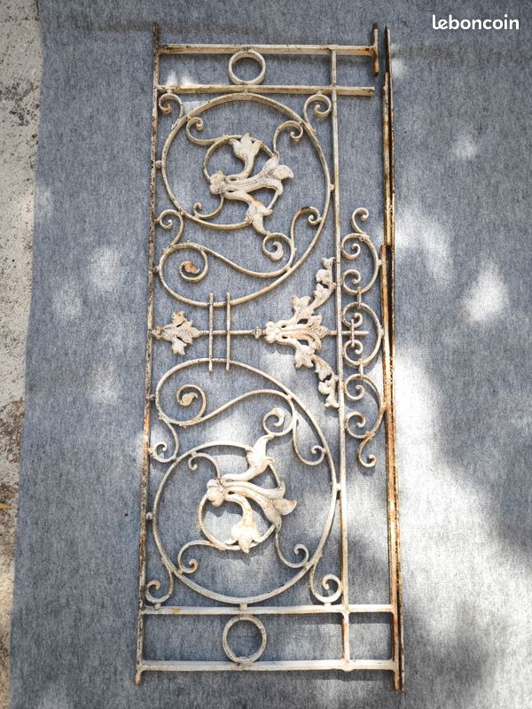 3 Grilles de fenêtre anciennes en fonte d’art – Époque Meulière (image 2)