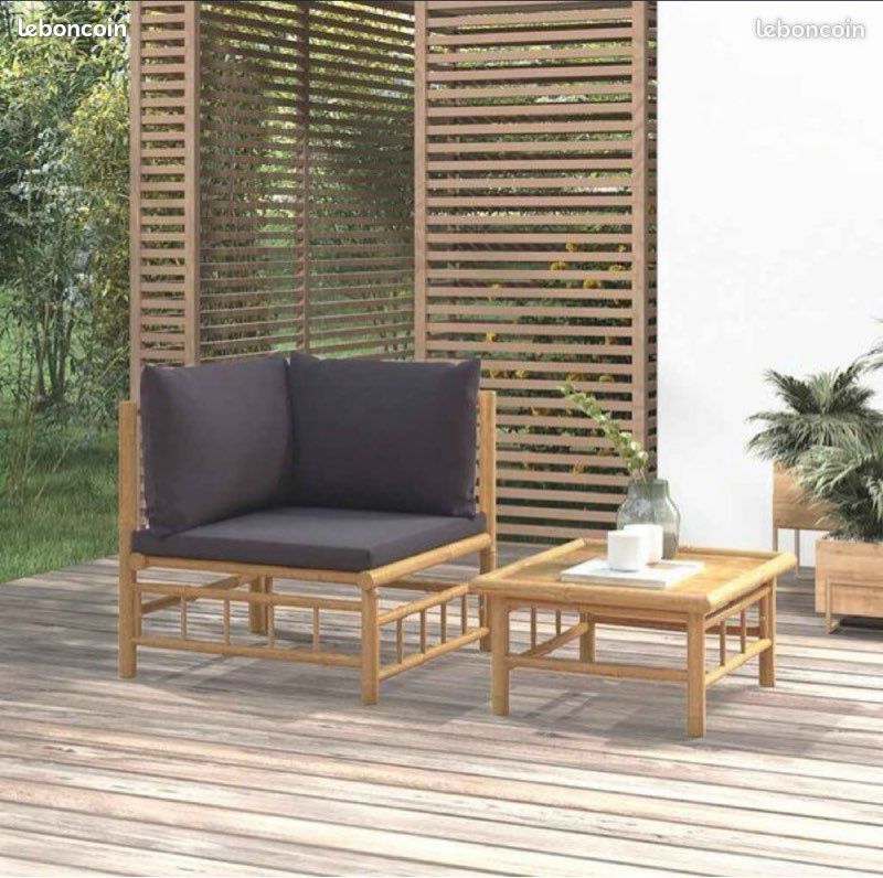 Fauteuil et petite table en bambou (image 1)
