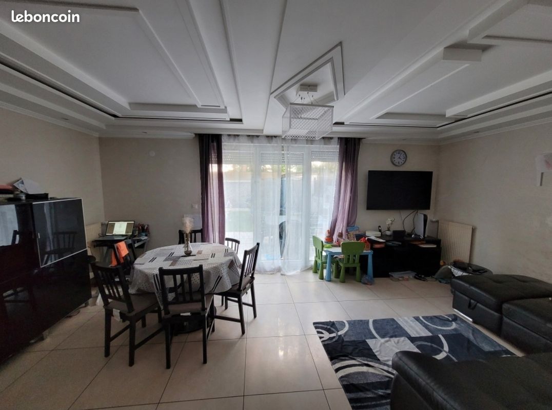 Maison 4 pièces 80 m² · à Élancourt · 80 m² · 345 000 €