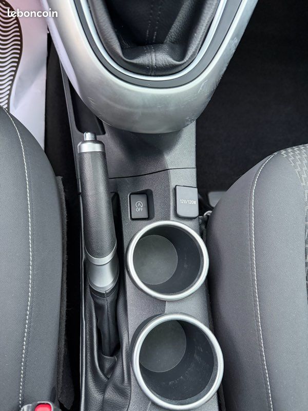 Toyoya verso feel style s&s /camera de recul - attelage attache remorque - bluetooth - toit panoramique / (image 11)