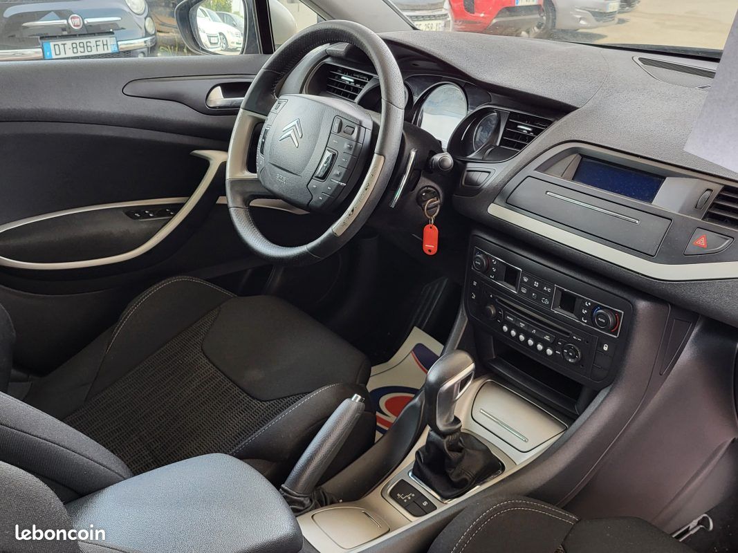 Citroën c5 iii break (rw_) 1.6 vti 120 2012 (image 16)