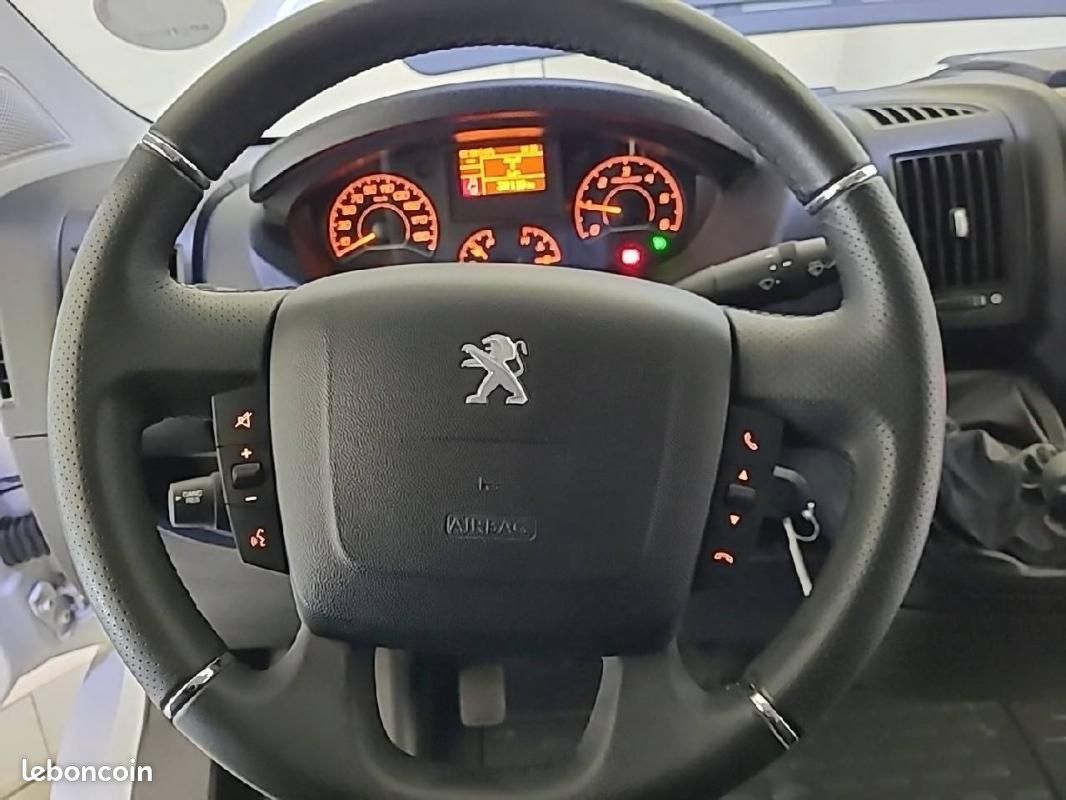 Peugeot Boxer FOURGON TOLE 3.3 T L2H2 BLUEHDI 120 S&S BVM6 (image 16)