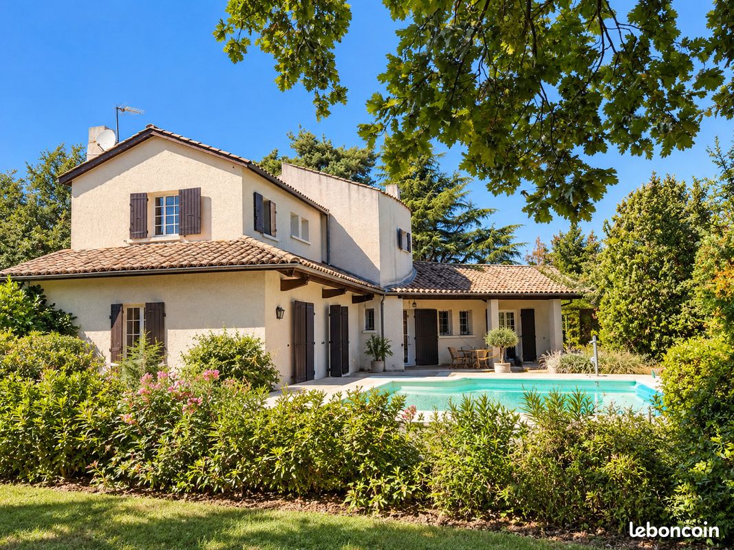 Maison 5 pièces 140 m² · à Roiffieux · 140 m² · 400 000 €