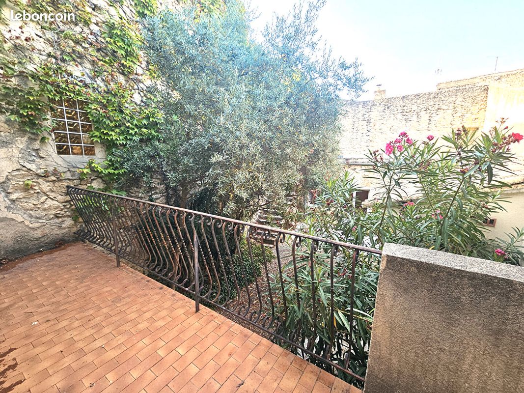 Maison 6 pièces 160 m² · à La Roque-d'Anthéron · 160 m² · 365 000 €