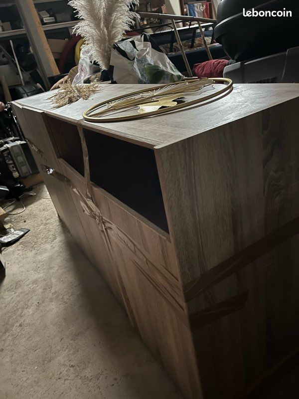 Joli buffet grand : 1,80m*0,45*0,86 très bon état général - spacieux (image 7)