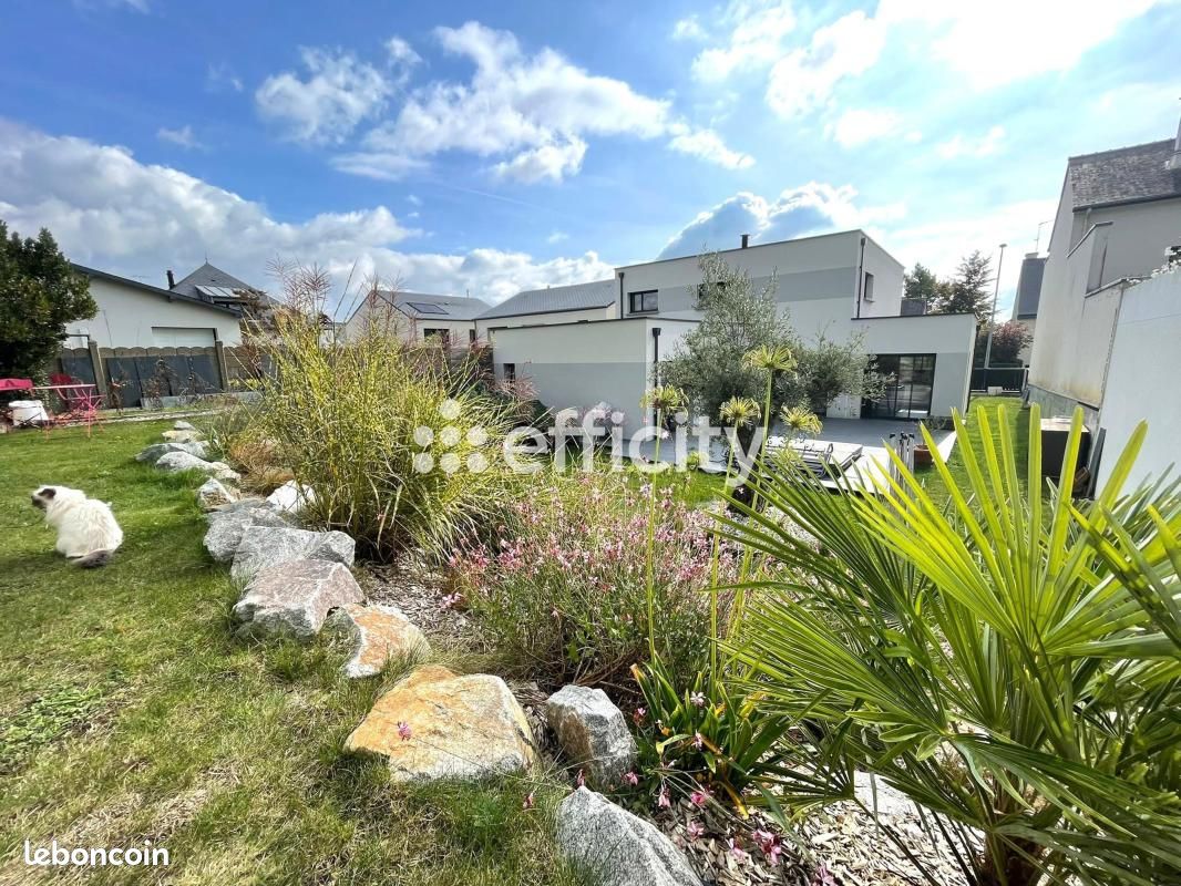 Maison 7 pièces 208 m² · à Cesson-Sévigné · 208 m² · 889 000 €