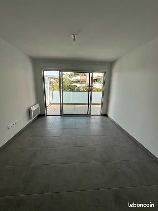 Appartement 2 pièces 38 m² · à Fréjus · 38 m² · 827 €/mois