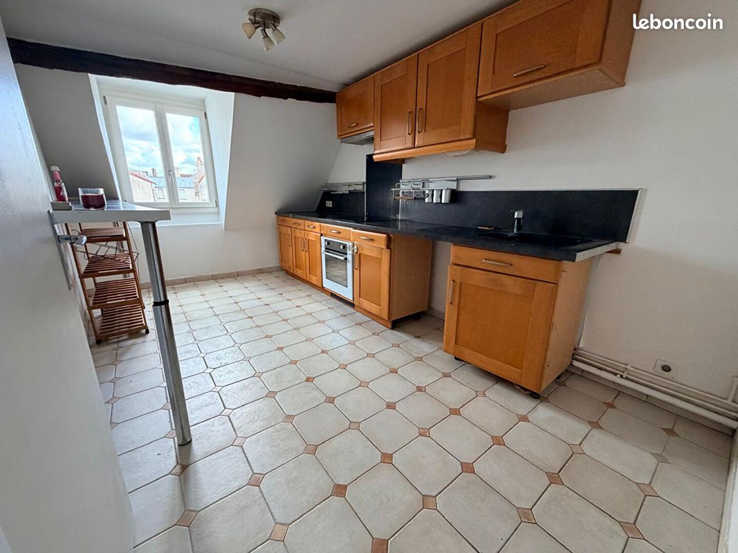 Appartement 3 pièces 74 m² · à Coulommiers · 74 m² · 890 €/mois