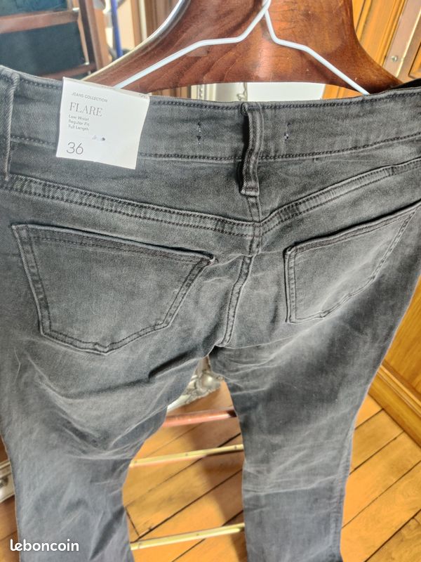 Jean Femme MNG By Mango - Taille 4, Occasion En Très Bon état, Coupe Classique
