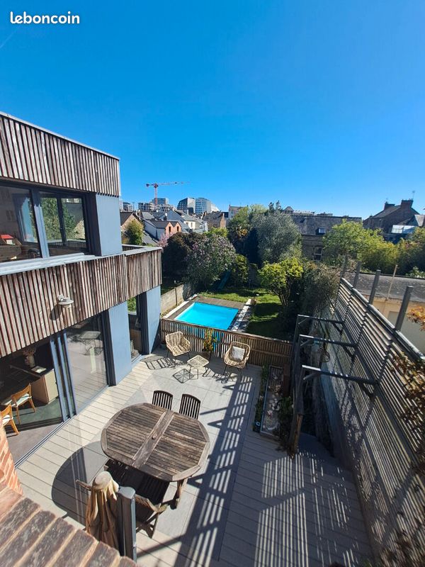 Maison 9 pièces 234 m² · à Rennes · 234 m² · 1 350 000 €