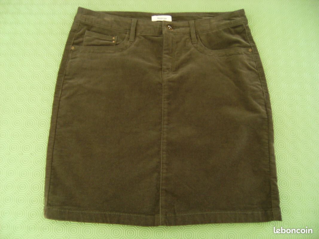 Jupe longue plissée kaki neuve taille unique - Vêtements