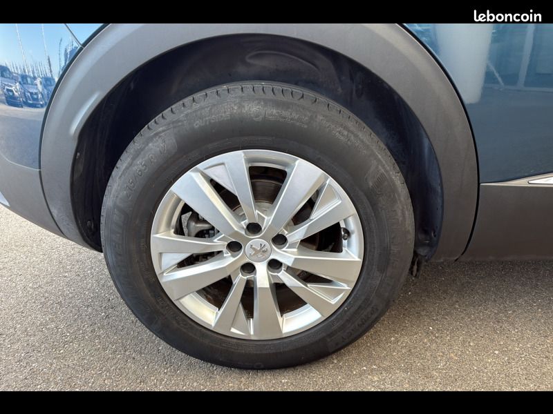 Peugeot 3008 Puretech 130ch S&S BVM6 Style (image 11)