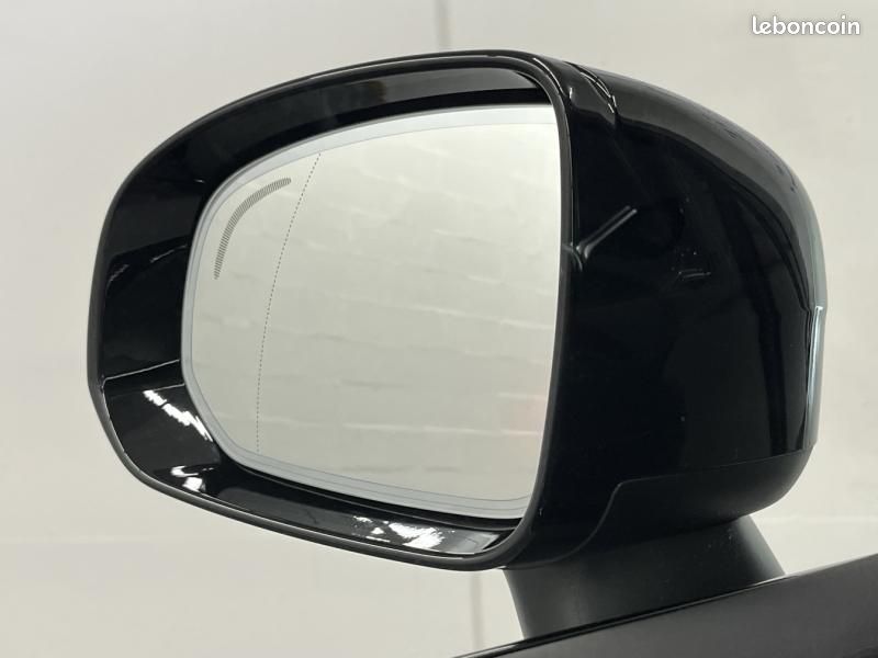 Volvo XC60 T6 Hybride Rechargeable 253 + 145ch Ultra Style Dark Geartronic 8 AWD (image 12)