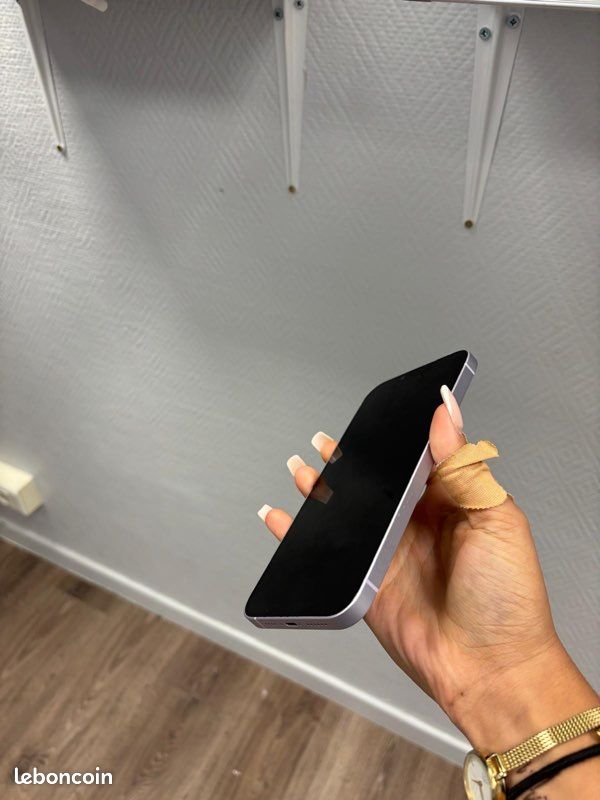 IPhone 14 (image 3)