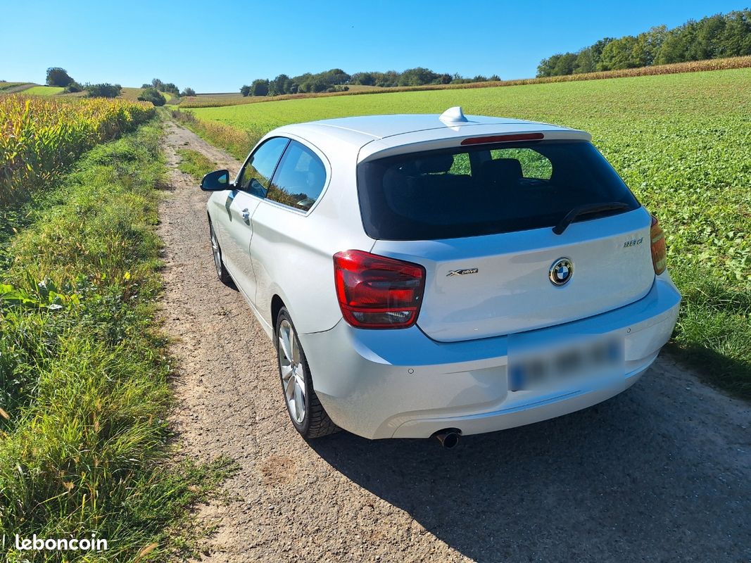Bmw serie 1 118d Xdrive 3 portes (image 2)