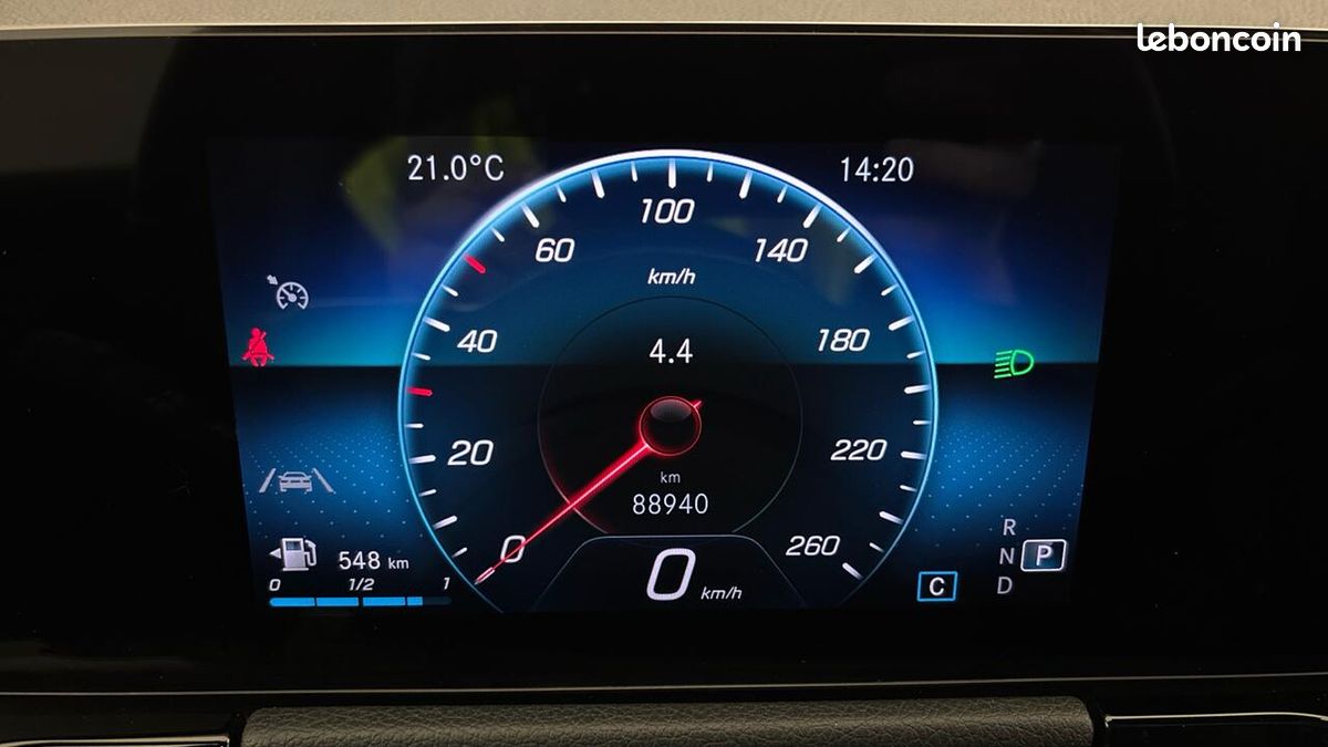 Mercedes Gla BM247 2.0 200 D BUSINESS LINE DCT (image 10)