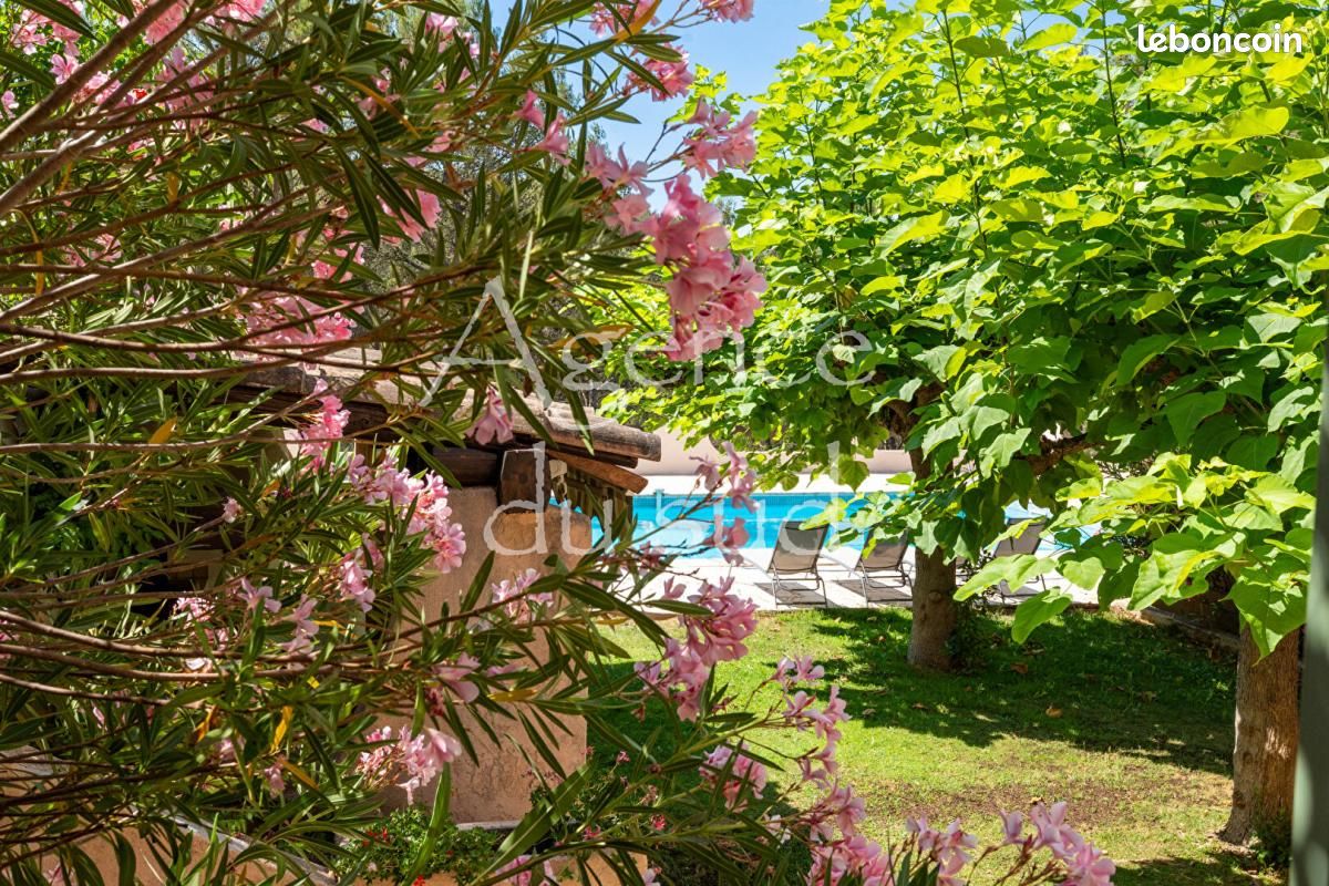 Maison 4 pièces 177 m² · à La Bouilladisse · 177 m² · 660 000 €
