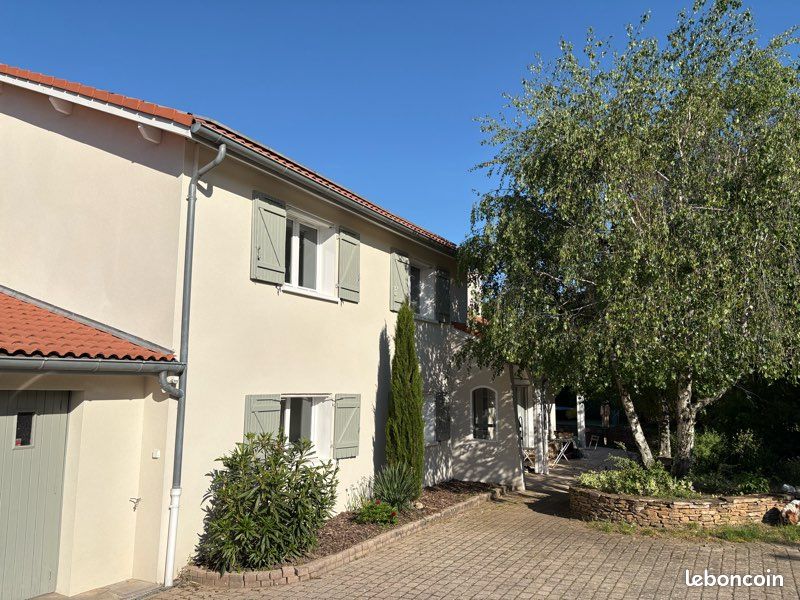 Maison 8 pièces 185 m² · à Chaponost · 185 m² · 749 000 €