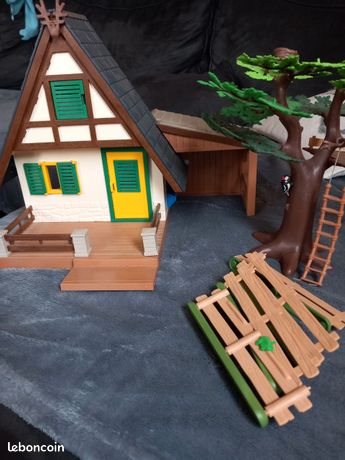 LOT DE PIÈCES décor Jouet PLAYMOBIL grand chêne maison forestière 4207