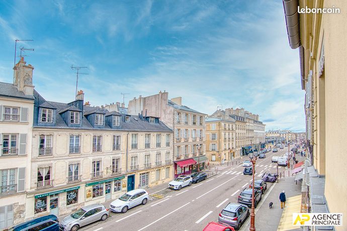 https://img.leboncoin.fr/api/v1/lbcpb1/images/ed/68/bb/ed68bb0db3a46c20b3eafbef6bb0d411a06768a3.jpg?rule=ad-image