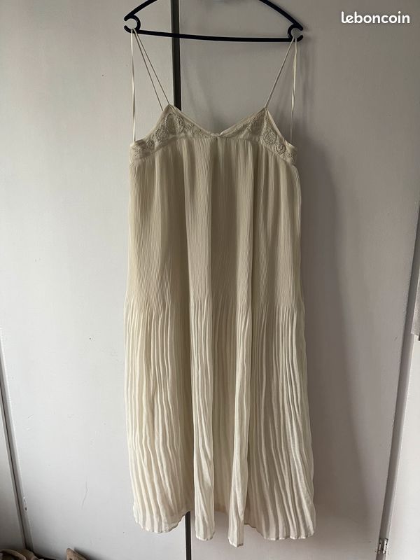 ZARA Robe longue mousseline plissée vert menthe (image 2)