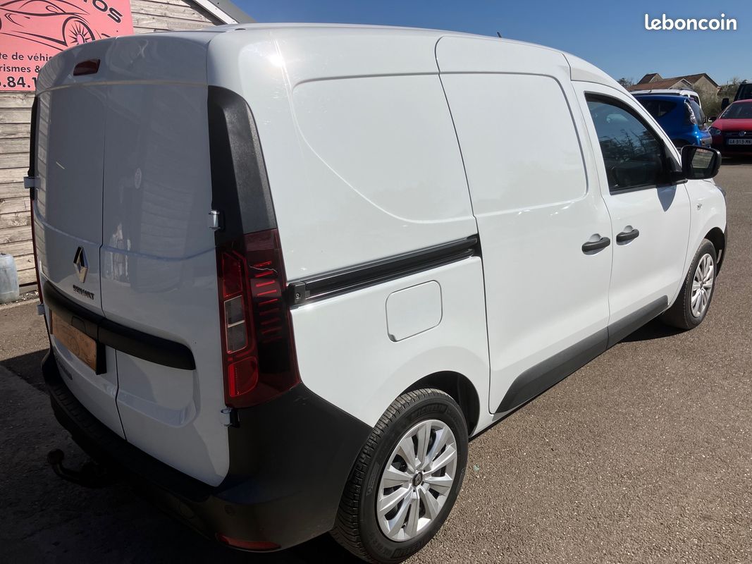 Kangoo express 3 1.5 dci 95 attelage (image 2)
