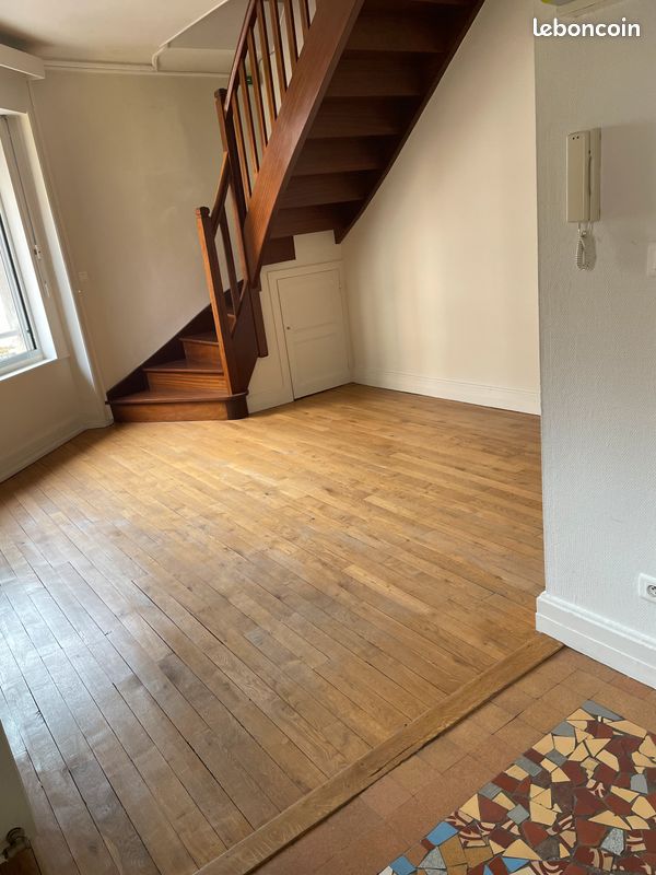 Appartement 4 pièces 100 m² · à Aurillac · 100 m² · 640 €