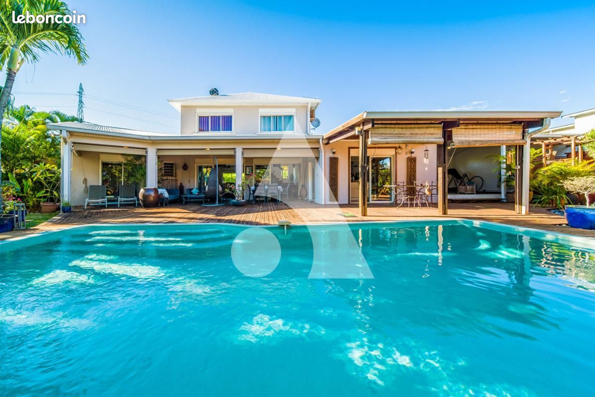 Maison 5 pièces 149 m² · à Saint-Pierre · 149 m² · 669 000 €
