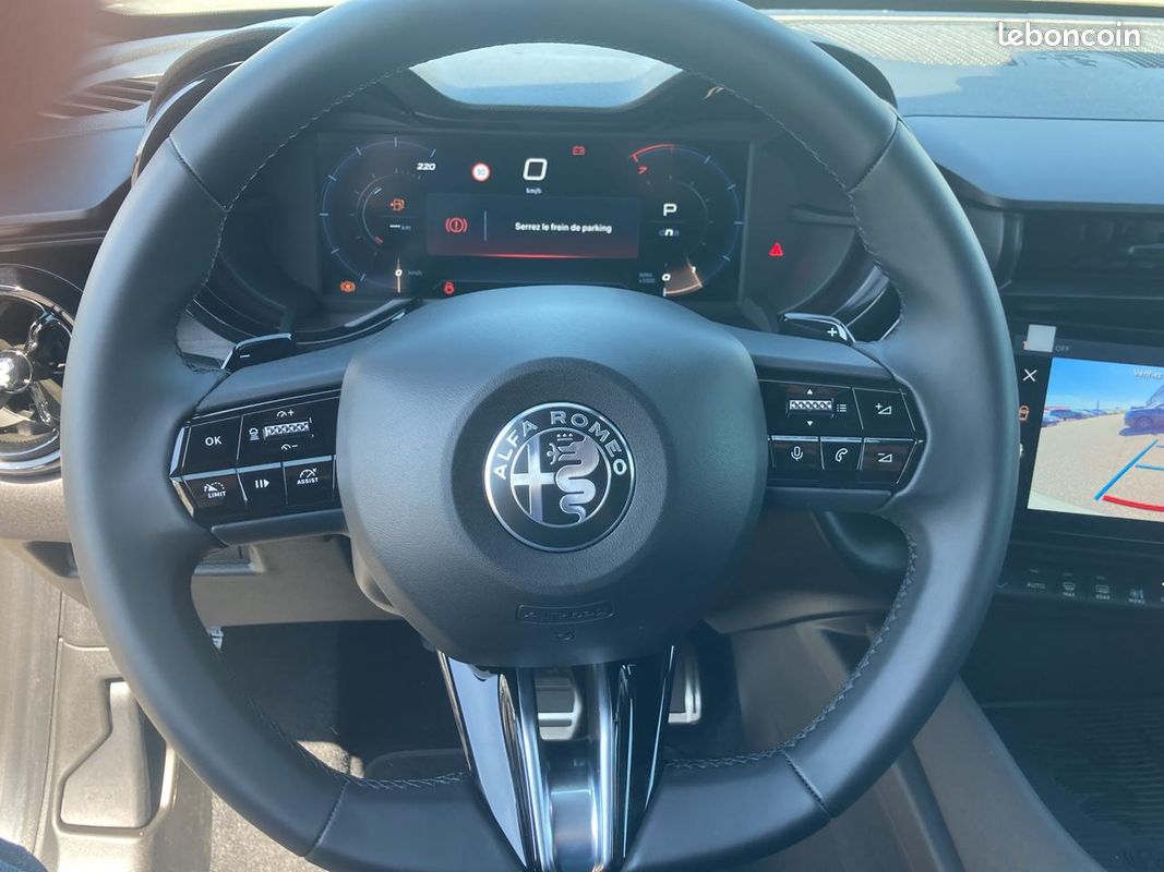 ALFA ROMEO JUNIOR 1.2 ibrida 145 speciale e-dct6 (image 14)
