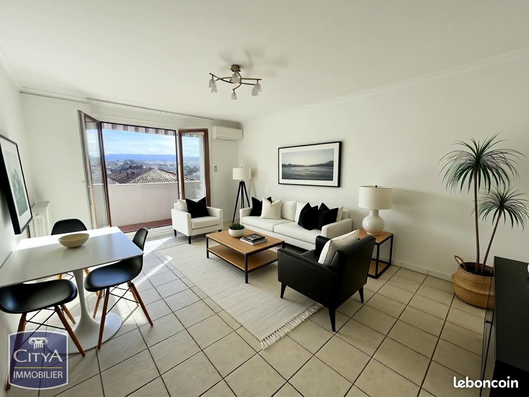 Appartement 3 pièces 63 m² · à Clermont-Ferrand · 63 m² · 153 000 €