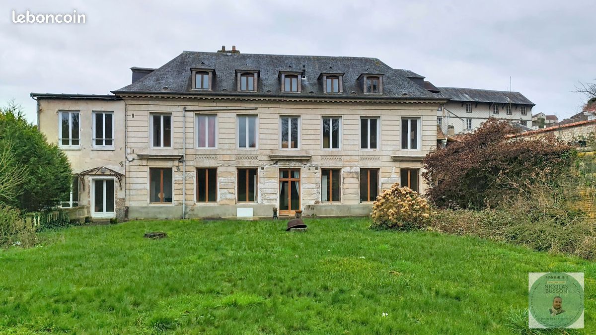 Maison 12 pièces 400 m² · à Elbeuf · 400 m² · 272 000 €