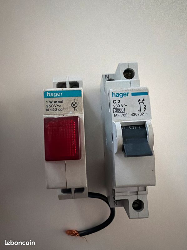 Lot De Disjoncteurs Et Interrupteurs Différentiels Hager – Neufs – Tableau électrique