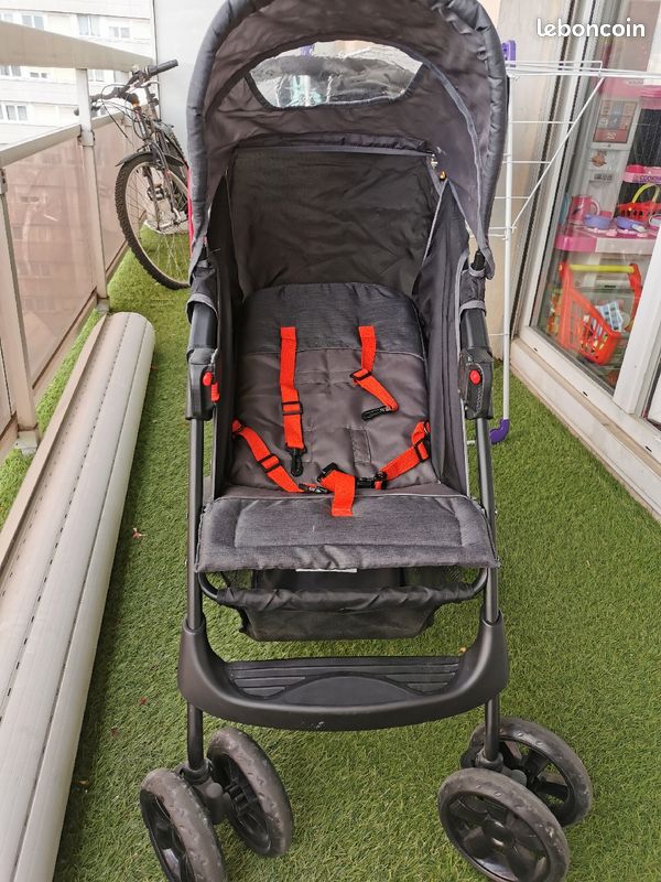 Equipement De Bebe D Occasion Siege Auto Poussette Clichy Leboncoin