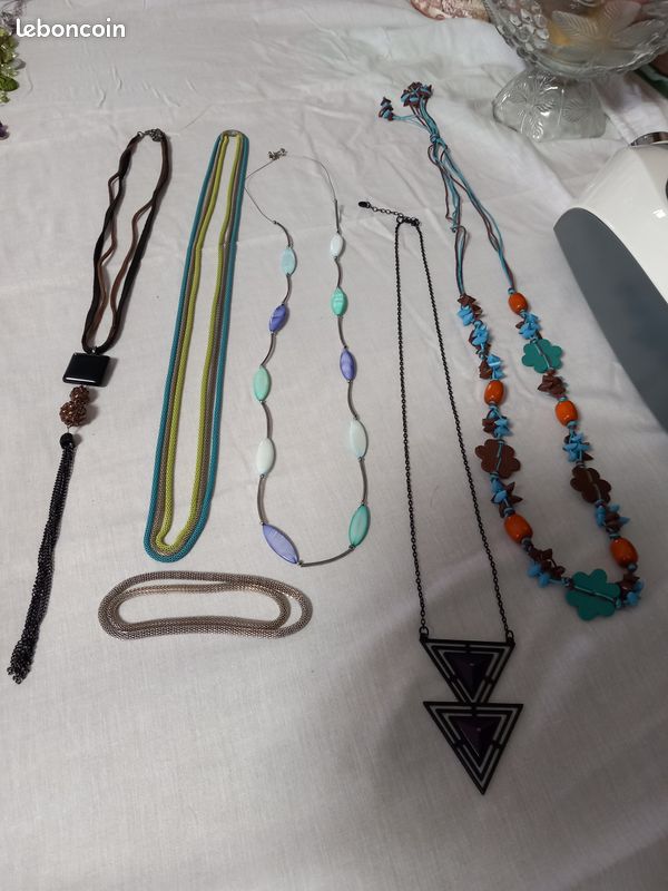 Lot De 5 Sautoirs Argentés Neufs Avec Défauts - Tendance, Sans Marque, Parfaits Pour Accessoiriser