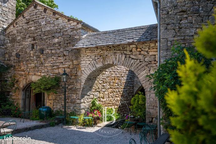 Propriété 450 m² Sévérac-le-Château