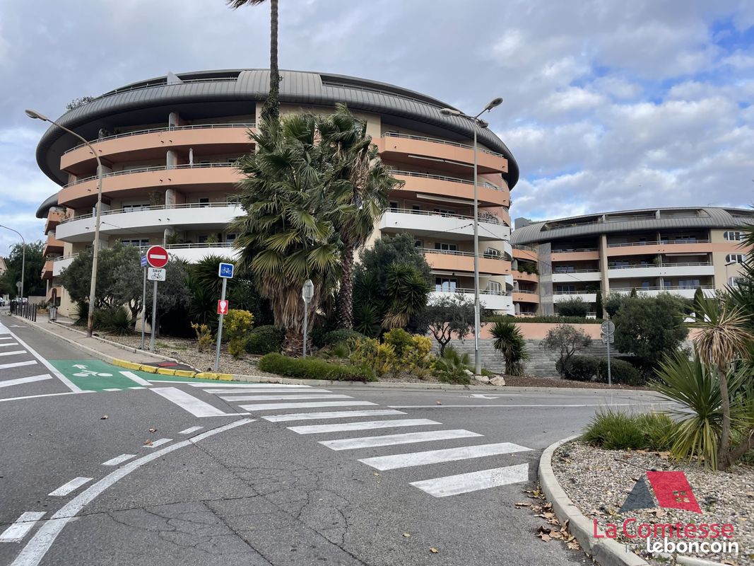 Parking 15 m² · à La Ciotat · 15 m² · 133 €/mois