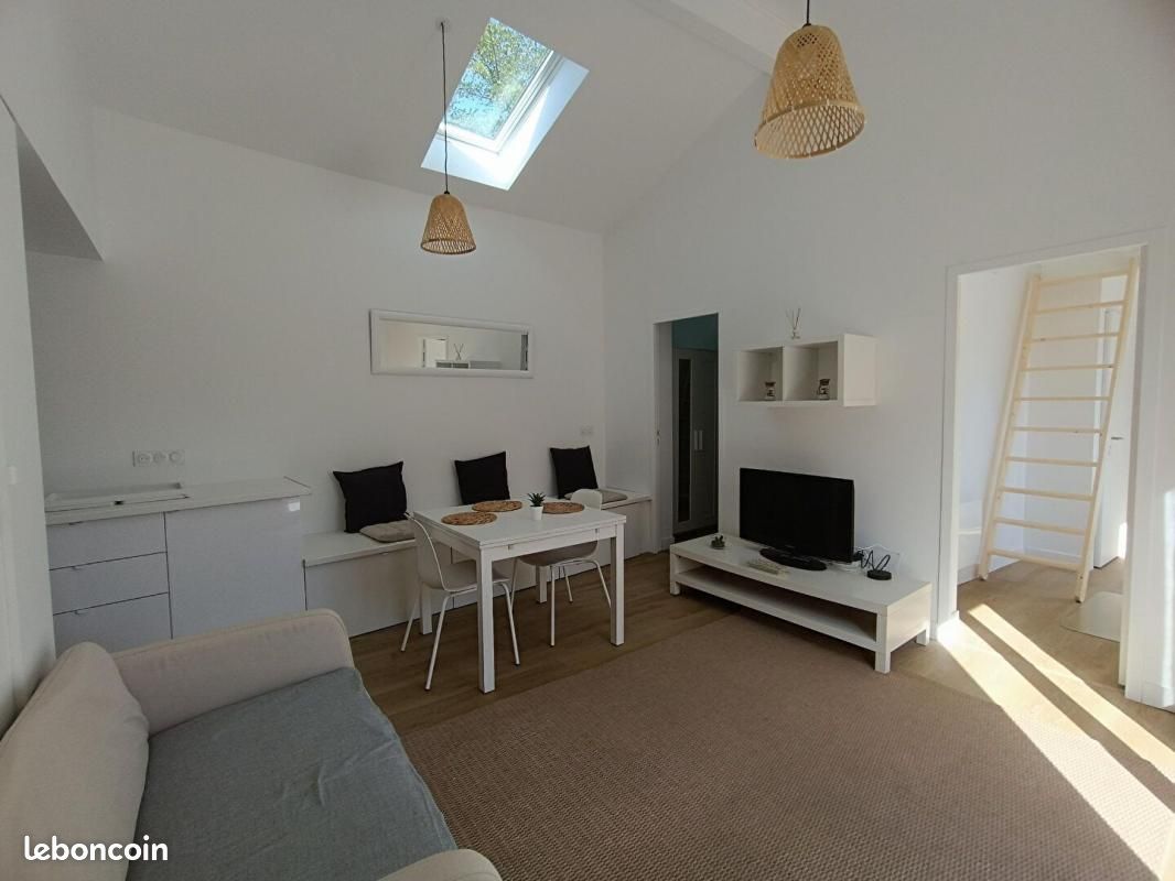 Appartement 3 pièces 49 m² - Pessac 33600 (image principale 0)