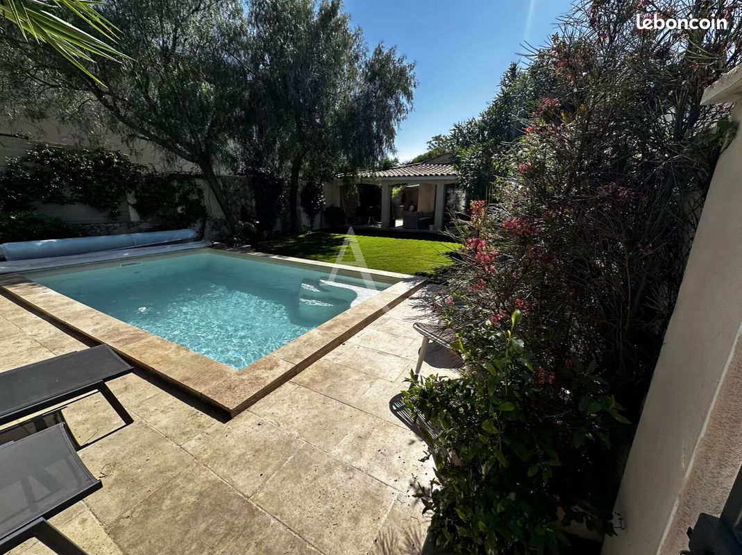 Maison 6 pièces 171 m² · à Balaruc-les-Bains · 171 m² · 2 547 €/mois