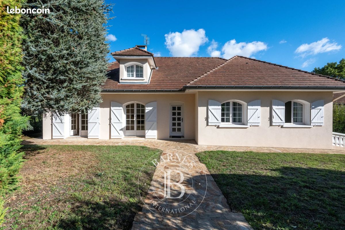 Maison 8 pièces 187 m² · à Francheville · 187 m² · 790 000 €