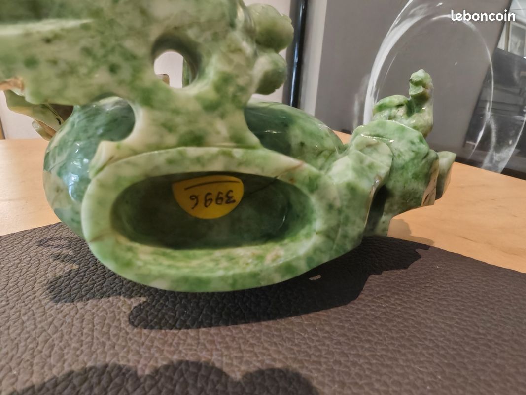 Vase en Jadeite chinois sculpté à la main ancien 19ème état satisfaisant (image 16)
