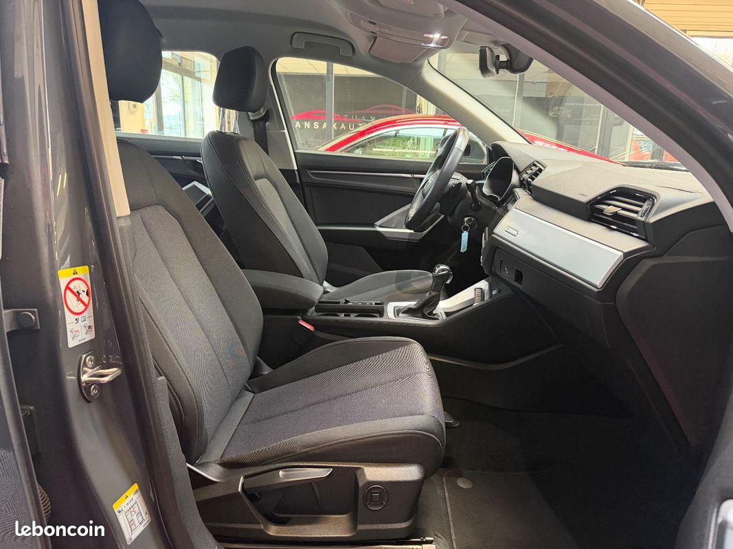 AUDI Q3 35 TFSI 150 ch S tronic 7 Business line (image 16)