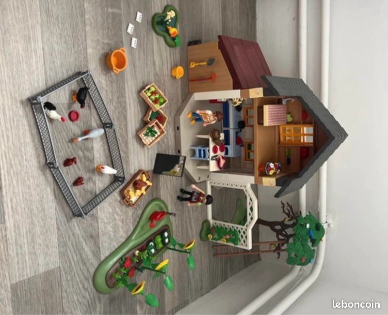 Playmobil 5120 maison des fermiers et marché (image 1)