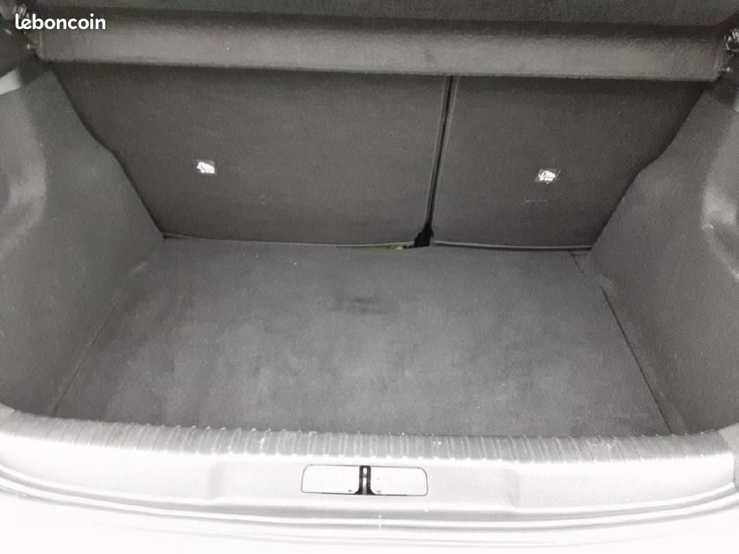 DS 3 Crossback DS3 PureTech 130 EAT8 - Connected Chic (image 6)