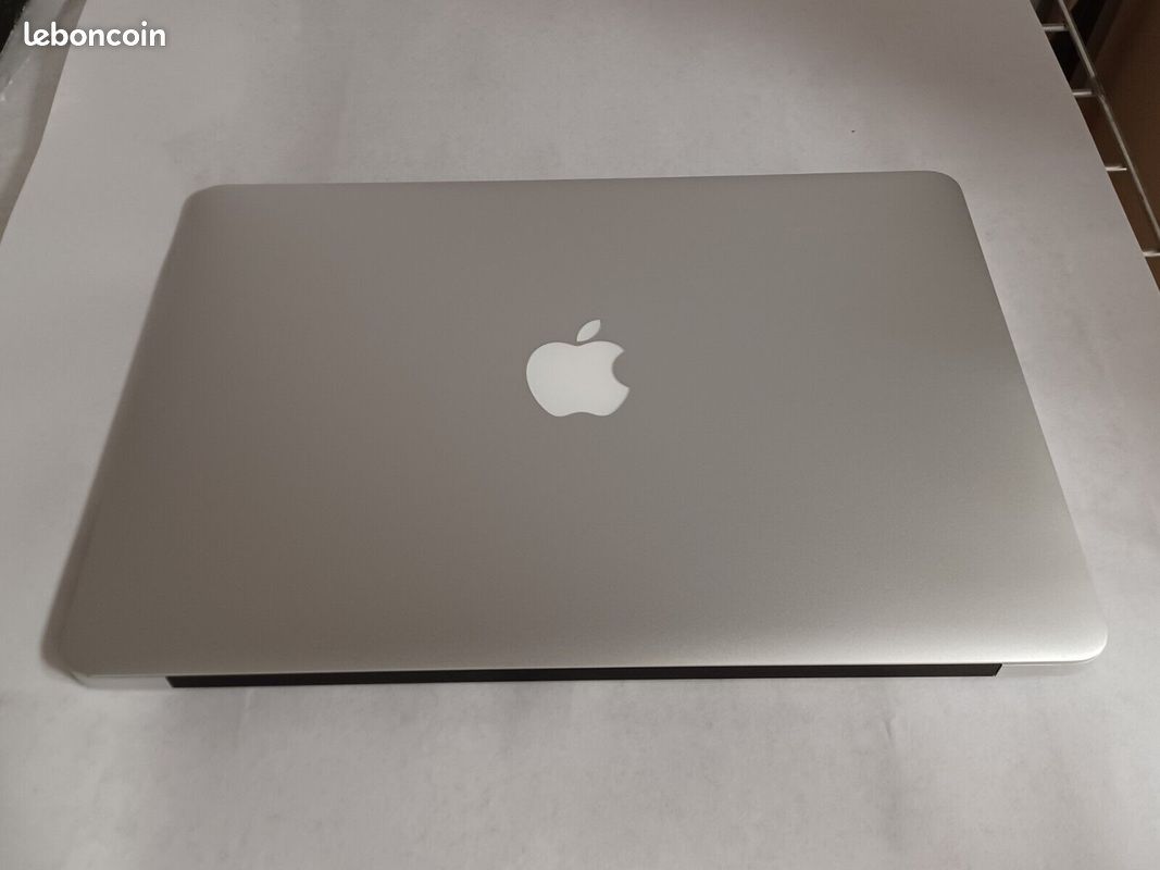 Macbook Air 13" 2017 (image 2)