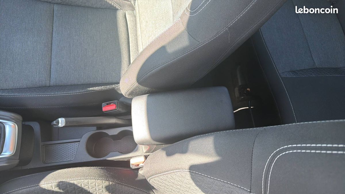Renault captur tce 140 21 business (image 23)